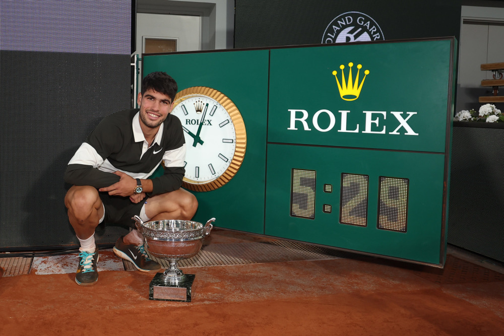 利物浦签下 利物浦签下