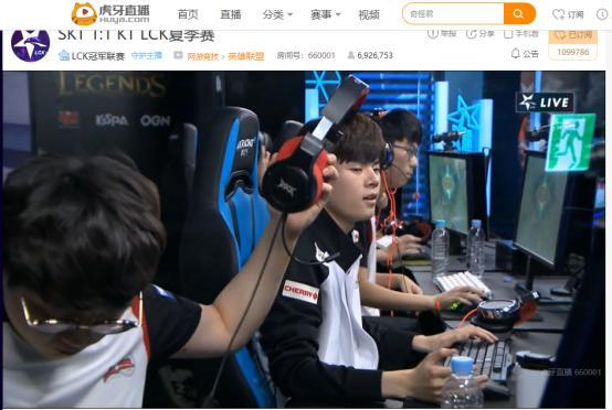 蹼泳比赛的 蹼泳比赛的